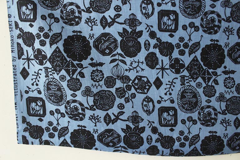 リネンプリント 花図案の吹き寄 ブルー×ネイビー